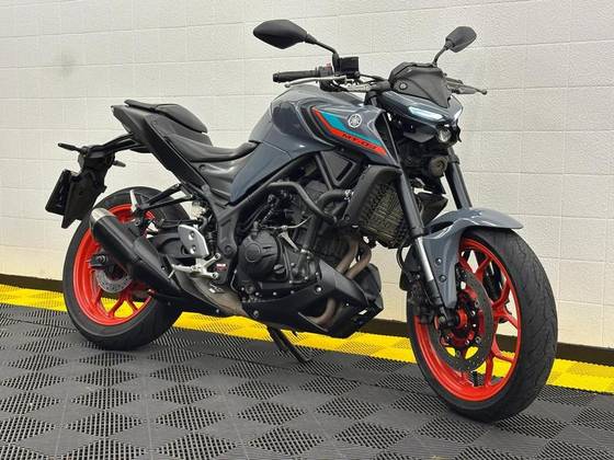 YAMAHA MT-03 ABS YAMAHA MT-03 ABS